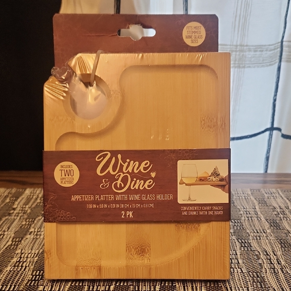 Wine & Dine Appetizer Platter with Wine Glass Holder
